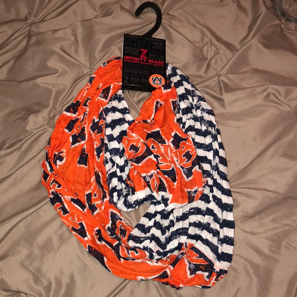 AUBURN infinity scarf! 🧡💙